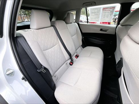 Used 2024 Toyota Corolla Cross L image 24