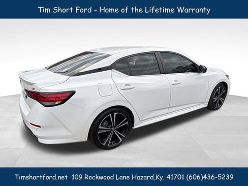 Used 2023 Nissan Sentra SR FWD image 6