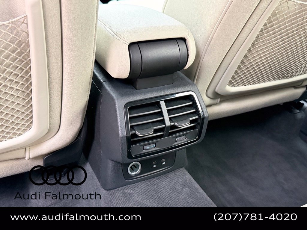 Used 2021 Audi Q3 2.0T Premium w/ Convenience Package AWD/4WD image 21
