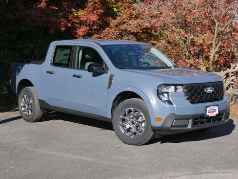 New 2025 Ford Maverick XLT w/ XLT Luxury Package AWD/4WD image 30