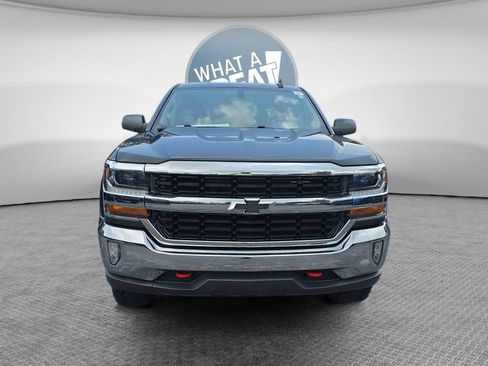 Used 2018 Chevrolet Silverado 1500 LT w/ All Star Edition AWD/4WD image 9