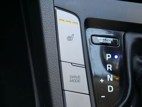 Used 2017 Hyundai Elantra Value Edition image 22