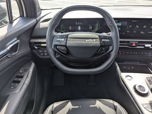 New 2026 Kia Sportage X-Line AWD/4WD image 14
