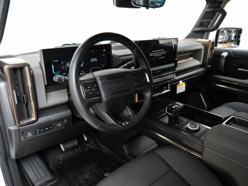 Used 2025 GMC Hummer EV 2X w/ LPO, Sport Package AWD/4WD image 3