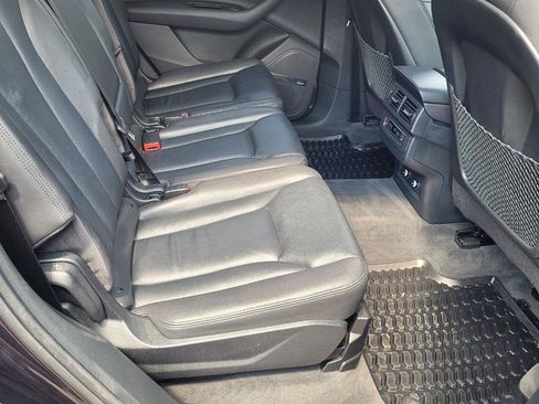 Used 2019 Audi Q7 3.0T Premium Plus w/ Premium Plus Package AWD/4WD image 31