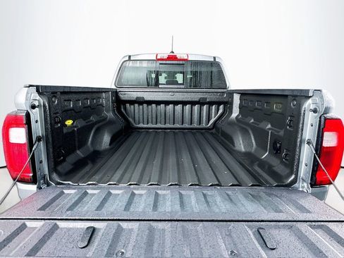 Used 2023 GMC Canyon AT4 image 26