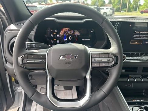 New 2026 Chevrolet Colorado Trail Boss AWD/4WD image 10