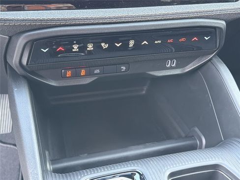 New 2026 Jeep Cherokee Laredo AWD/4WD image 29