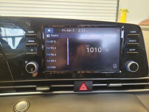 Used 2021 Hyundai Elantra SEL w/ Convenience Package image 24