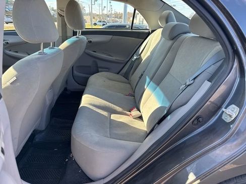 Used 2013 Toyota Corolla LE image 13