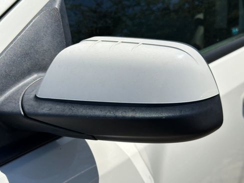 Used 2013 Ford Edge SEL FWD image 17