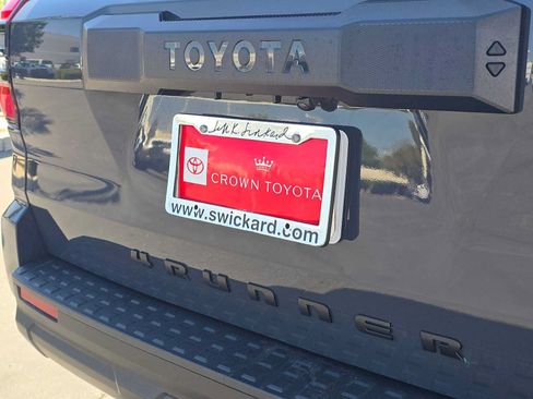Certified 2026 Toyota 4Runner SR5 AWD/4WD image 15