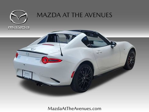 Used 2025 MAZDA MX-5 Miata RF Club RWD image 4