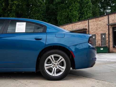 Used 2023 Dodge Charger SXT RWD image 5