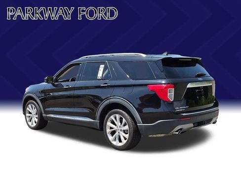 Used 2022 Ford Explorer Platinum w/ Technology Package AWD/4WD image 3