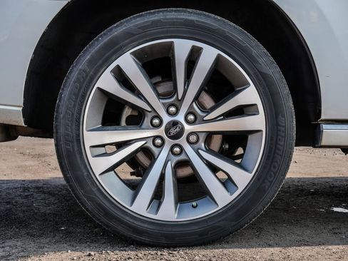 Used 2020 Ford Expedition Platinum image 9