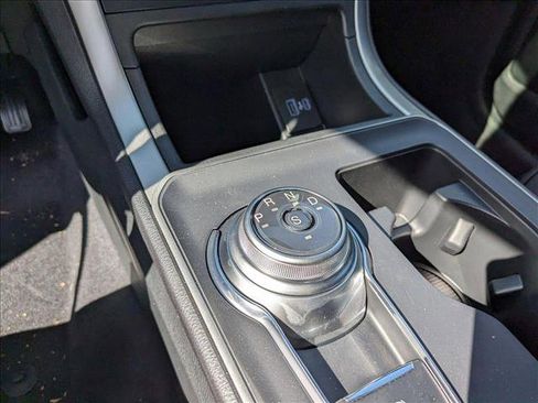 New 2024 Ford Edge SE image 12