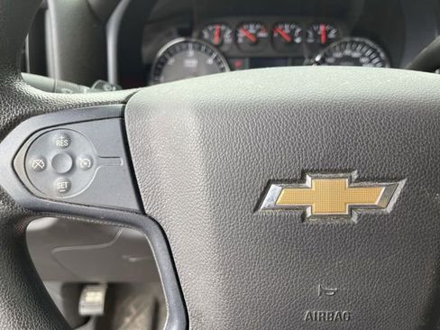 Used 2019 Chevrolet Silverado 1500 Custom w/ Custom Convenience Package image 25