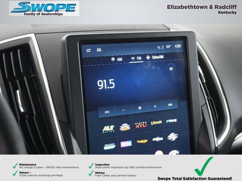 Used 2024 Ford Edge Titanium image 20