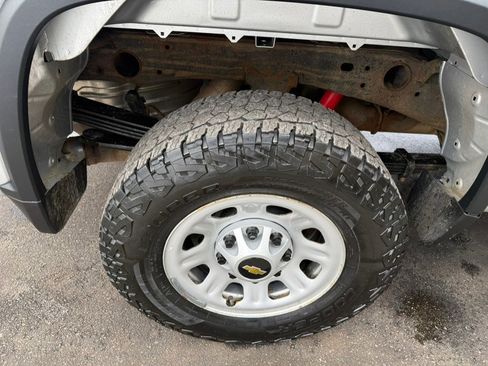 Used 2021 Chevrolet Silverado 2500 W/T w/ WT Convenience Package image 9