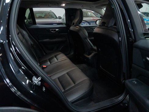 Used 2020 Volvo V60 T5 Cross Country AWD/4WD image 22