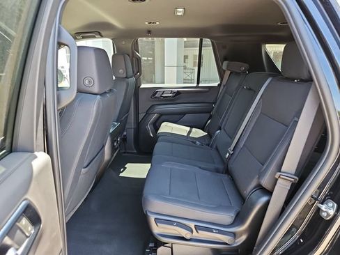 Certified 2025 Chevrolet Tahoe LS RWD image 25