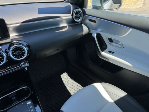 Used 2022 Mercedes-Benz A 220 4MATIC image 27