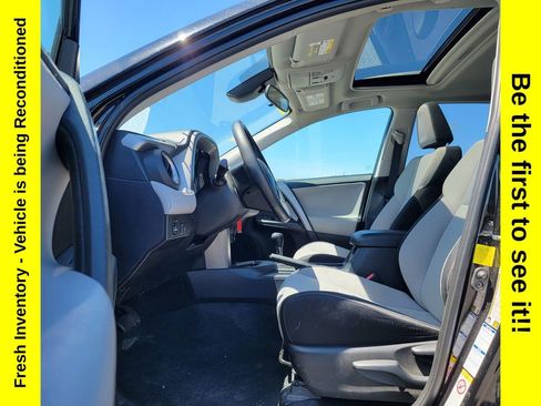 Used 2017 Toyota RAV4 XLE w/ Plus Special Value Package AWD/4WD image 9