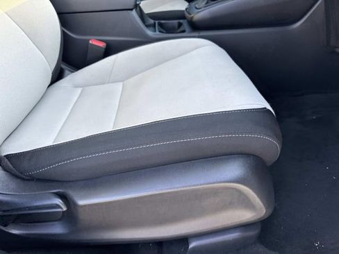Used 2024 Honda CR-V EX image 11