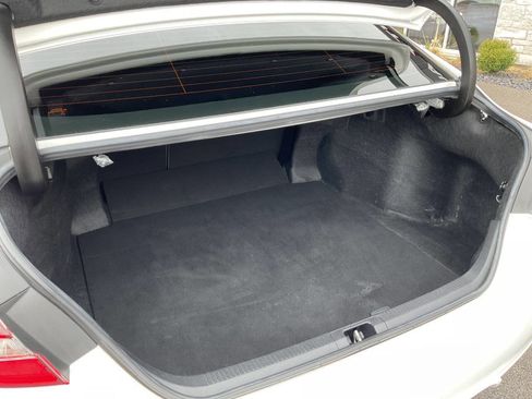 Used 2019 Toyota Camry SE FWD image 35