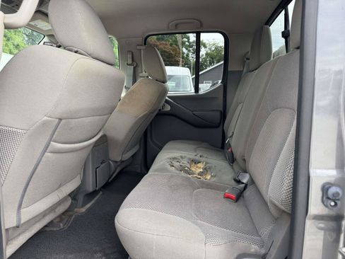 Used 2018 Nissan Frontier SV w/ Value Truck Package AWD/4WD image 9