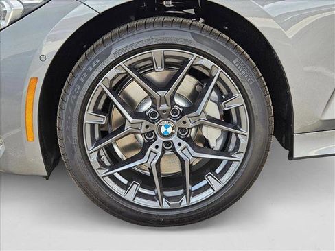 Used 2025 BMW 330i Sedan w/ Convenience Package image 17