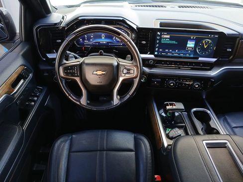 Certified 2022 Chevrolet Silverado 1500 High Country w/ Technology Package image 12