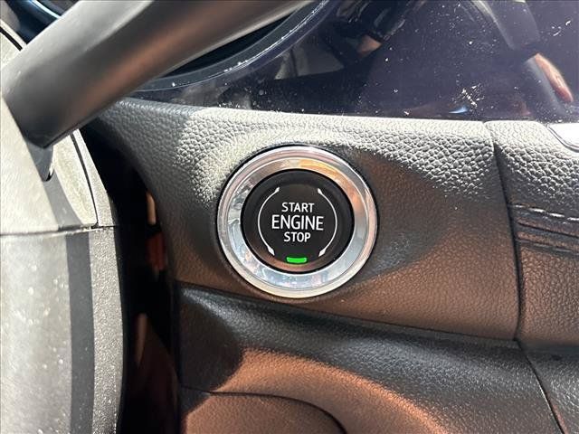 Used 2023 Buick Encore GX Select w/ Sport Touring Package FWD image 17