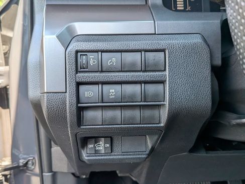 Used 2024 Toyota Tacoma SR5 RWD image 19