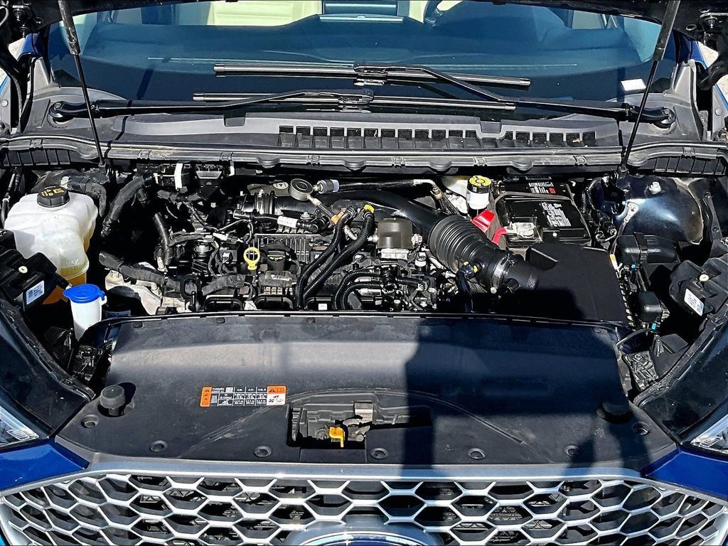 Used 2023 Ford Edge SEL AWD/4WD image 11