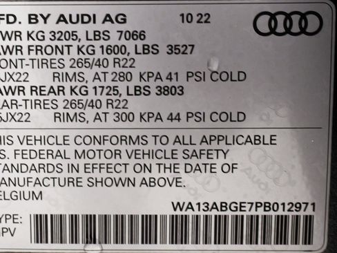 Used 2023 Audi e-tron Prestige w/ Prestige Package image 70