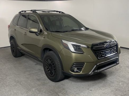 Used 2022 Subaru Forester Limited image 1
