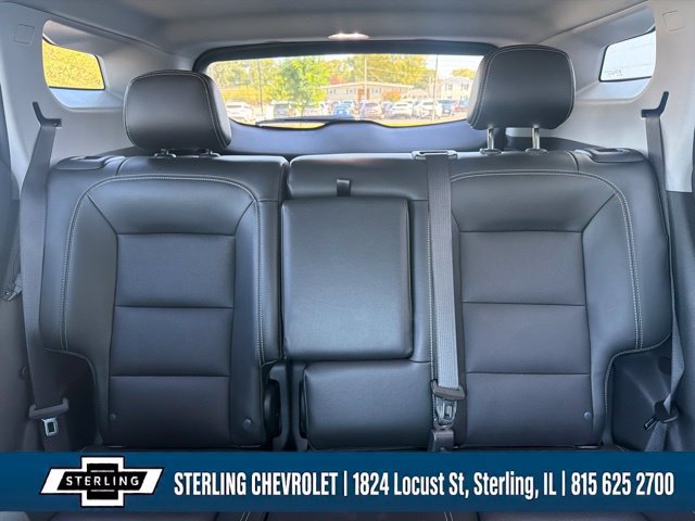 Used 2022 GMC Terrain SLT w/ Infotainment Package II AWD/4WD image 13