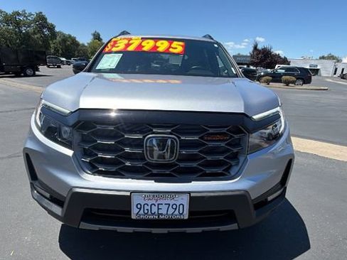 Used 2023 Honda Passport TrailSport image 8
