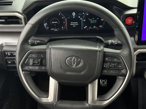 Used 2025 Toyota Tacoma TRD Sport RWD image 13