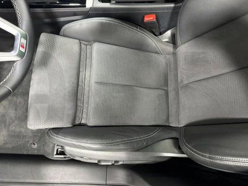 Used 2023 Audi Q5 e Premium Plus w/ Premium Plus Package AWD/4WD image 35