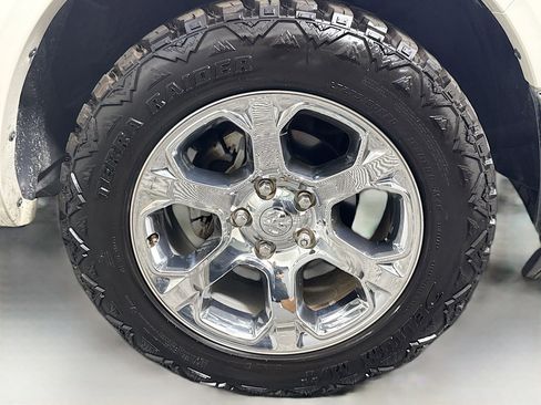 Used 2018 RAM 1500 Laramie w/ Convenience Group image 32