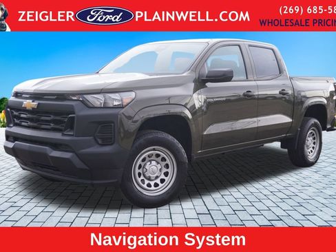 Used 2023 Chevrolet Colorado W/T image 1
