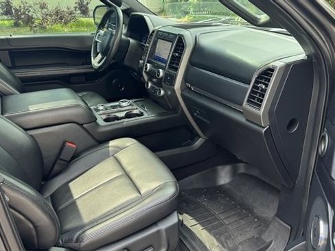 Used 2021 Ford Expedition Max XLT AWD/4WD image 16