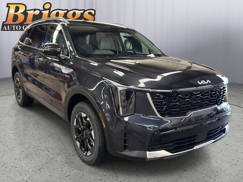 Used 2025 Kia Sorento S AWD/4WD image 8