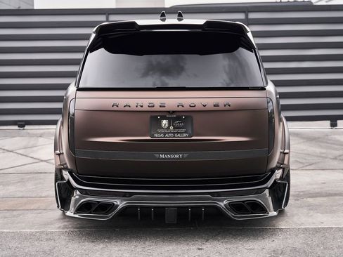 Used 2024 Land Rover Range Rover Long Wheelbase SE image 24