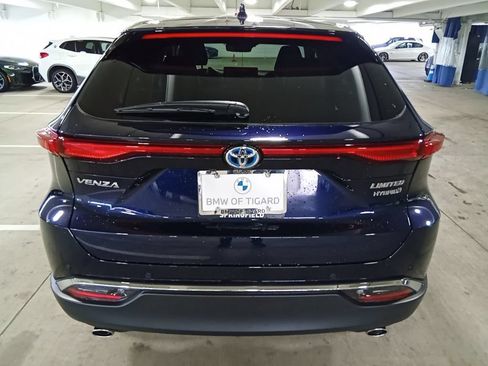 Used 2021 Toyota Venza Limited w/ Advanced Technology Package AWD/4WD image 6