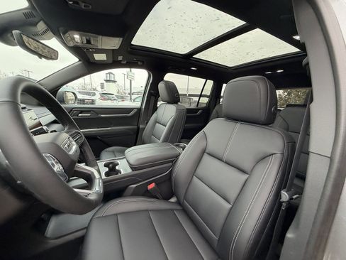 New 2026 GMC Acadia Elevation w/ Elevation Premium Package image 10