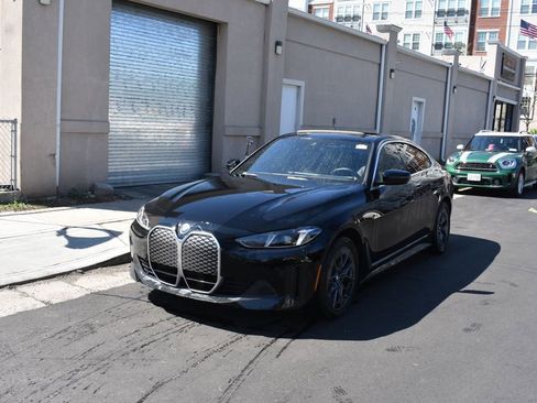Used 2025 BMW i4 eDrive40 RWD image 2
